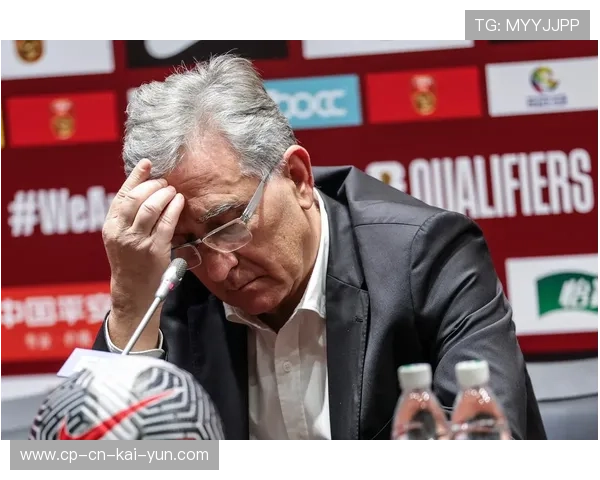 主帅主动降压，试图缓和内部紧张