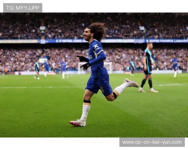 切尔西右路连线打穿防守形成致命机会